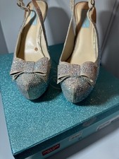 betsy johnson shoes size 8 champagne platform heels