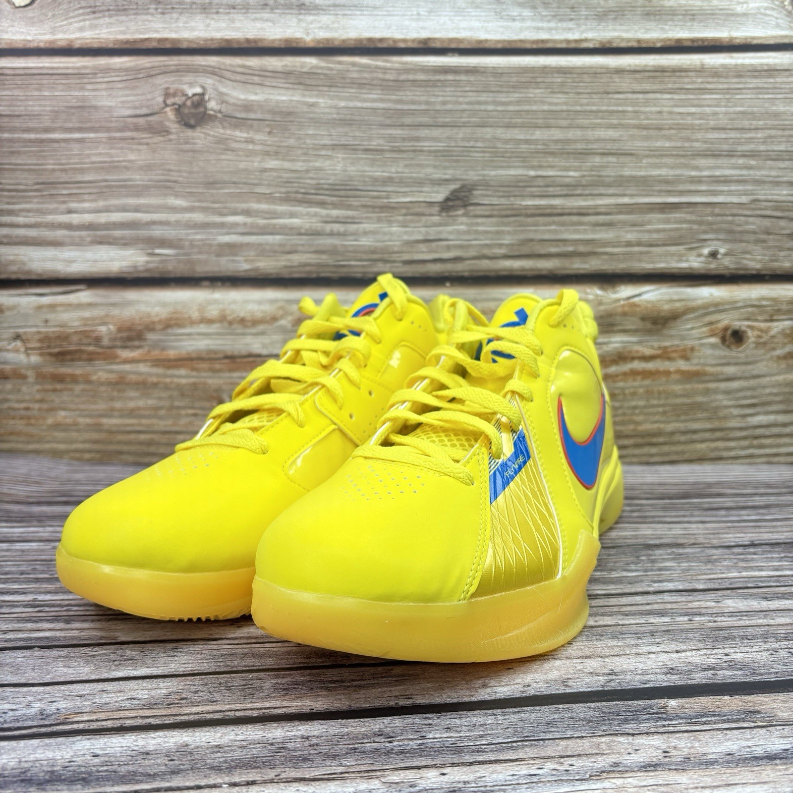 Size 10.5 VNDS Nike Zoom KD III Retro Christmas Vibrant Yellow FD5606-700