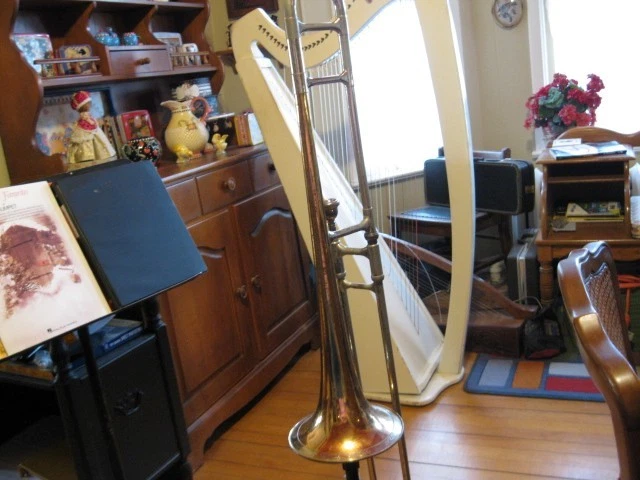 Olds Super vintage trombone, Very Good Slide, Great Tone - Image 4 of 4