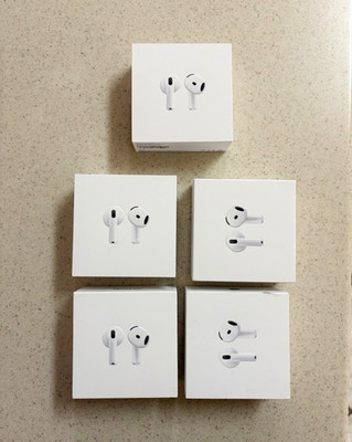 Apple AirPods In-Ear Earbuds White Bluetooth Wireless Built-In Microphone