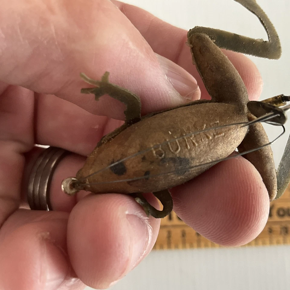 Señuelo de pesca vintage Burke Frog verde suave sin malezas Topwater Foto 2 de 3