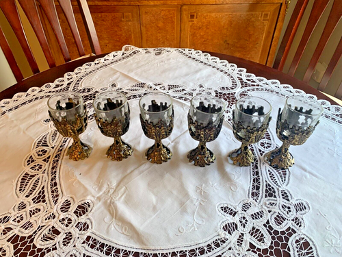 Vintage Judaica Brutalist Brass Chalice/Cup with French glass inserts,set of 6. - Picture 2 of 12