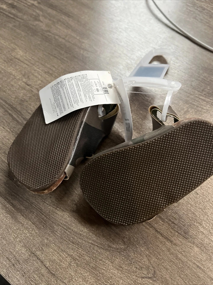 Nuevo con etiquetas Sandalias Baby Gap Niñas Verde Camuflaje 0-3 Meses Nuevas Foto 3 de 3