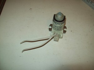 Magnetventil 90422.02 mit Stecker  Ventil Miele Spülmaschine Salzbehälter  #61