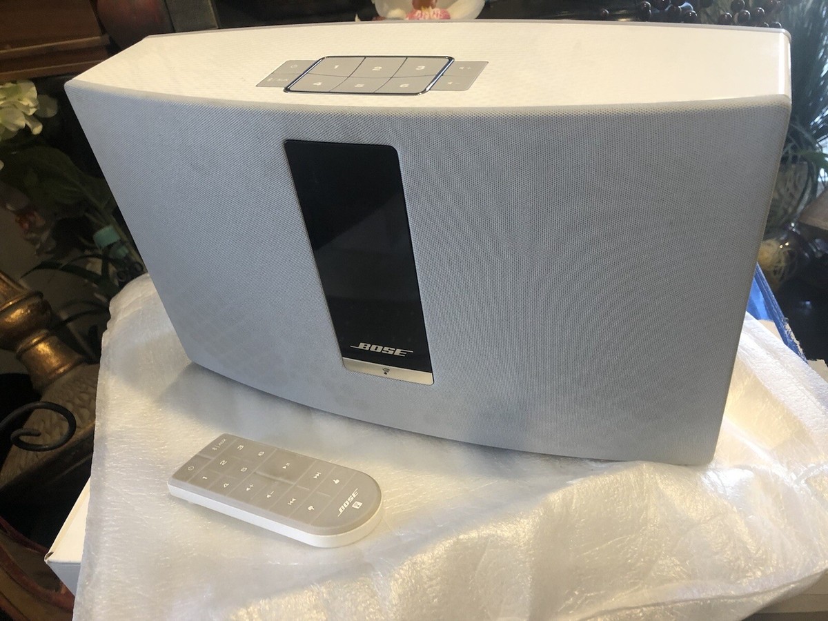 Bose SoundTouch 20 Series III Wireless Music System - WHITE Bose SoundTouch 20 Series III Wireless Music System - WHITE