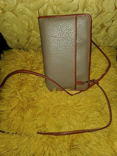 D. H. IMPORTS INC DANIELHUGO ACCESSORIES CROSS BODY HANDBAG TAN/BROWN LONG STRAP - Picture 2 of 6