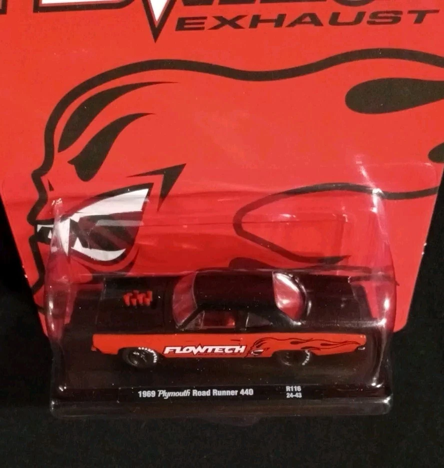 M2 machines 2024 1969 Plymouth Roadrunner 440 are 116 - Image 3 of 4