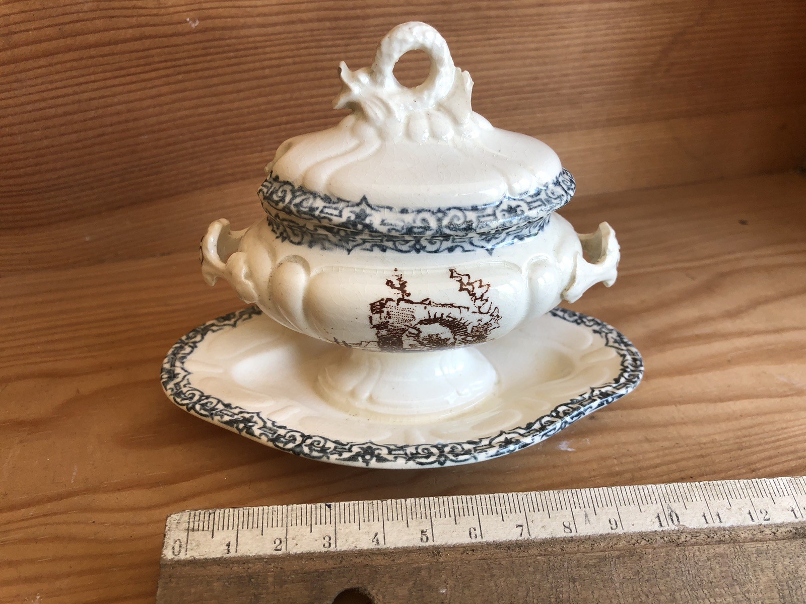 Foto 1 di 23