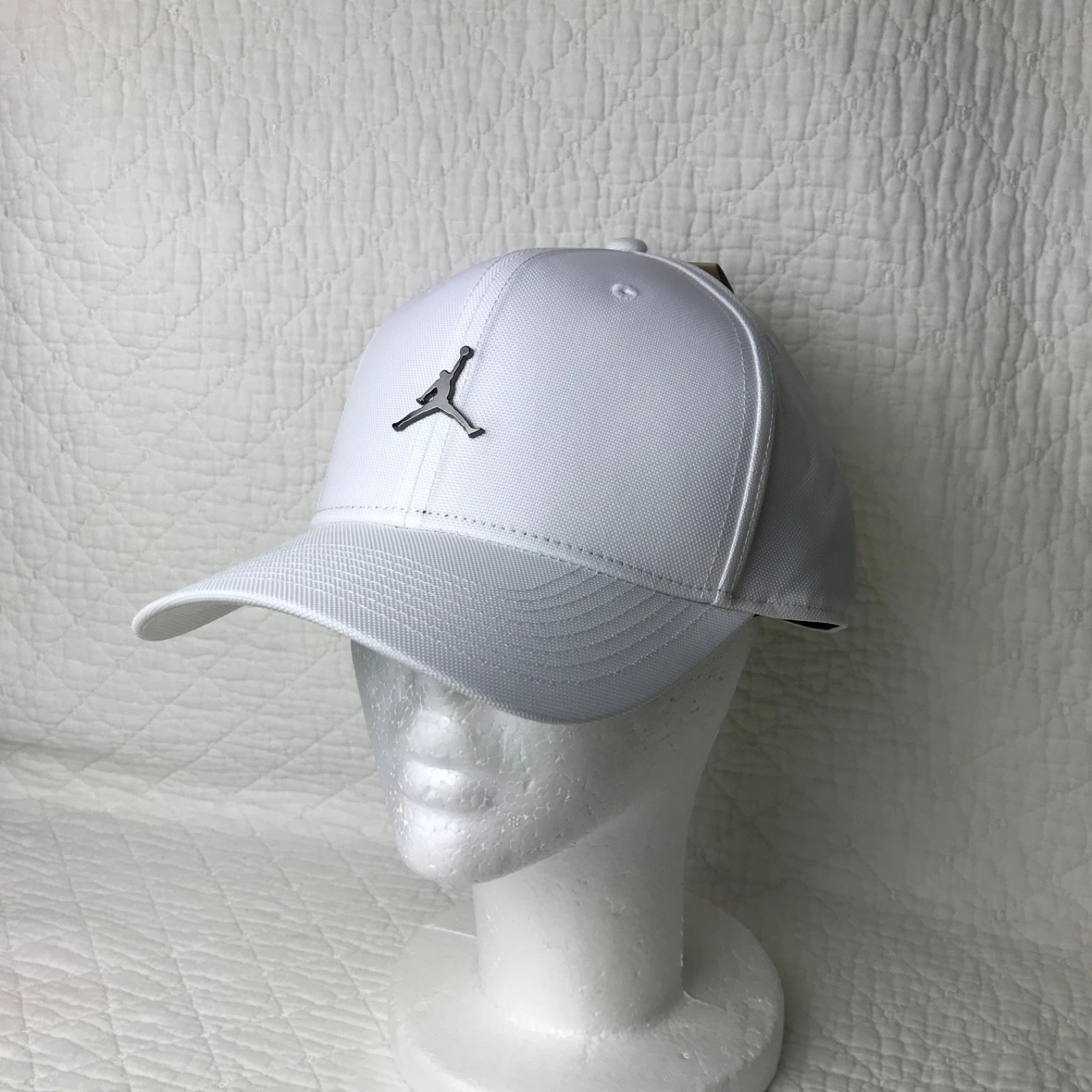 Nike Air Jordan Strapback Hat Adult Unisex SZ M/L Metal Jumpman White HM5750-100
