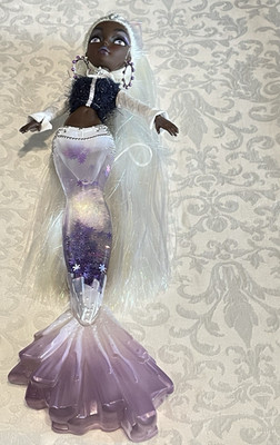 Mermaze Mermaidz Color Changing Winter Waves Crystabella AA Mermaid Doll