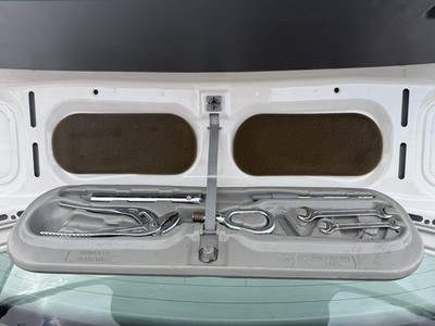 BMW E36 M3 Series Convertible Bootlid Tool Kit With full Tools 71111182033