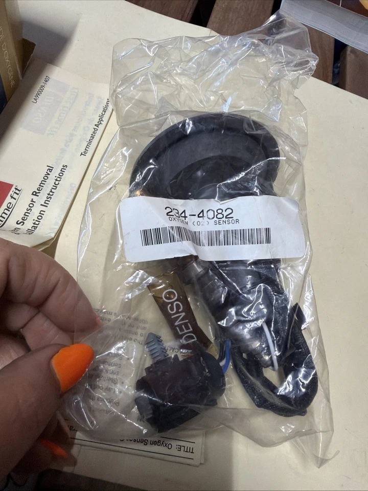 Novo Sensor de Oxigênio Denso 234-4082 Novo Para Dodge Grand Caravan 1996-2000 - Imagem 4 de 4