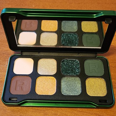 MAKEUP REVOLUTION - Forever Flawless - Dynamic Eye Shadow Palette - Everlasting