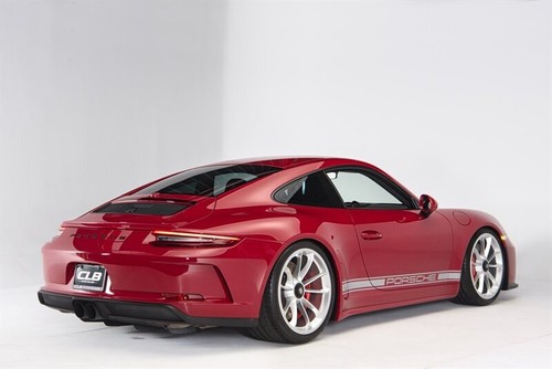 2018 Porsche 911 GT3 Touring - Picture 20 of 40
