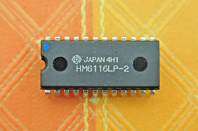 1 Stück HM616LP-2   2048-word x 8-bit high speed  CMOS static RAM von  Hitachi