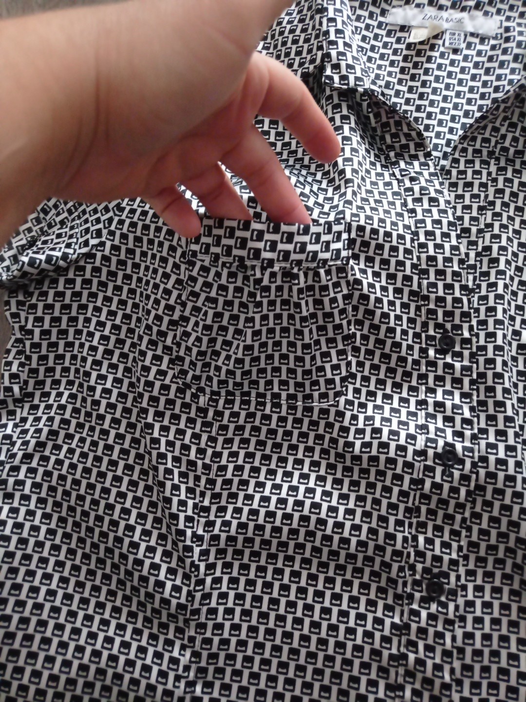 Zara Basic Black White Geometric Button Up Blouse… - image 3