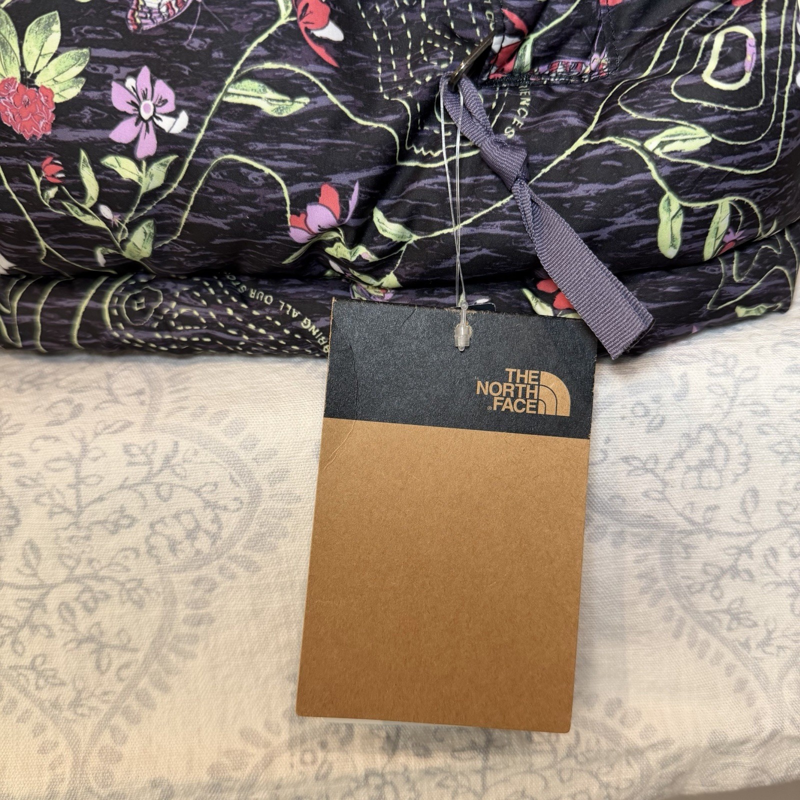 NEW The North Face 1996 Retro Nuptse Jacket Floral Print Womens 2X Tags thumbnail 12