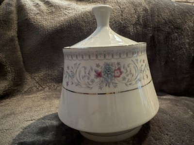 Crown Ming  HARMONY VERGE  SUGAR BOWL and LID