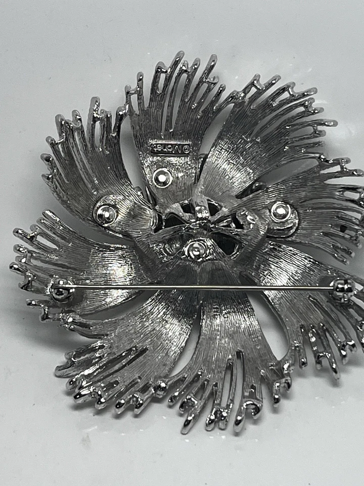 Vintage Monet Brooch Pin Flower Cordelia Leroy Miozzi Book Piece Jewelry - Image 3 of 4