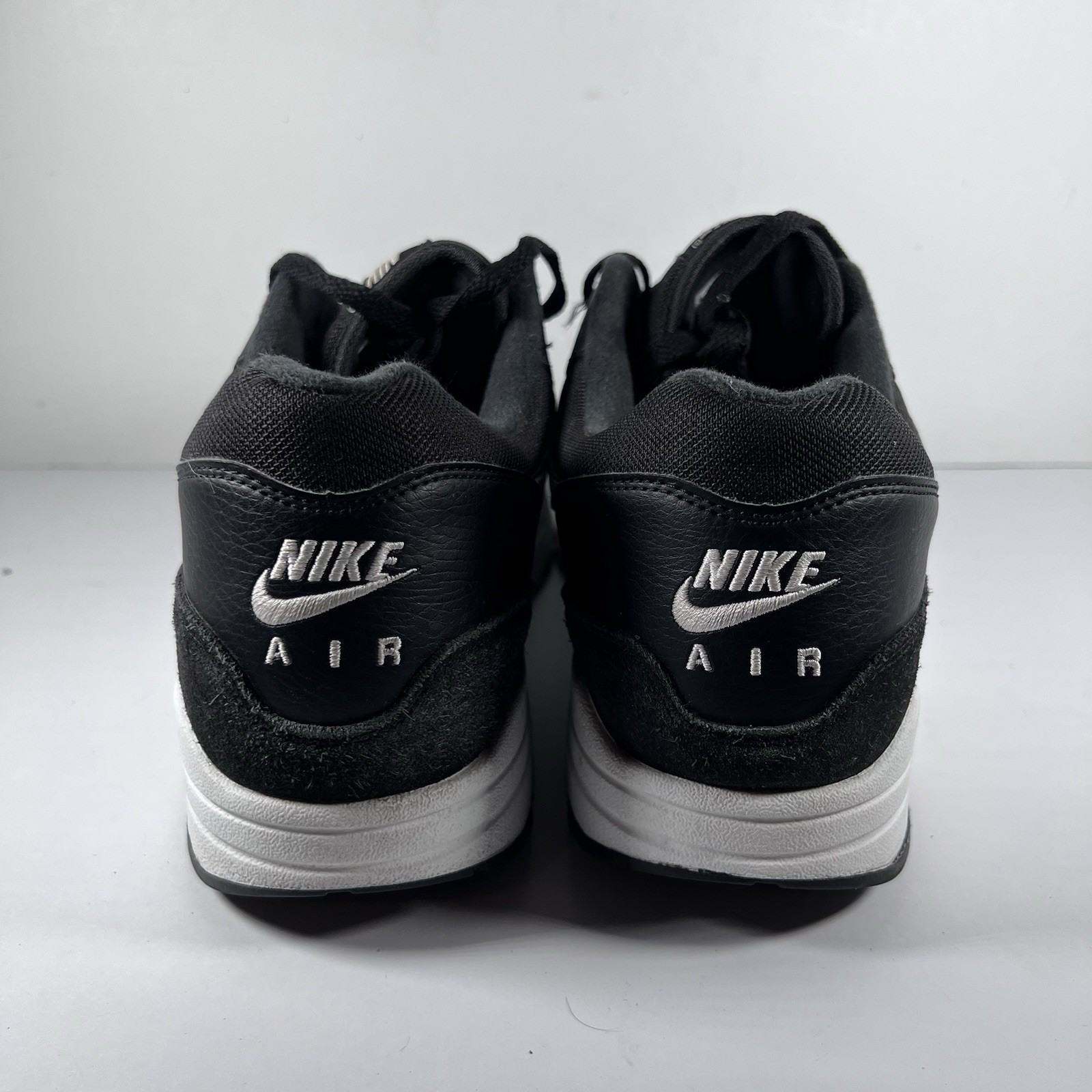 Nike Air Max 1 Black/White Lace Up Athletic Shoes Sneakers Men's 14 AH8145-014 thumbnail 4