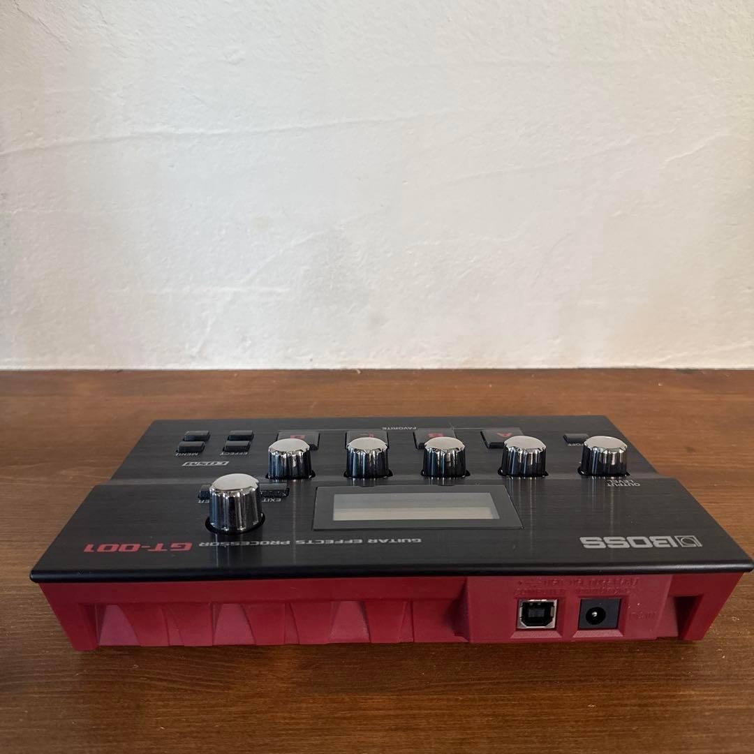 Boss GT-001 Multi-Effects Guitar Effect Pedal for sale