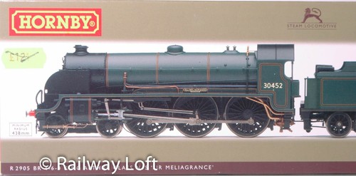 N15 Class 4-6-0 30452 'Sir Meliagrance' in BR grün von Hornby R2905 | Zustand: New