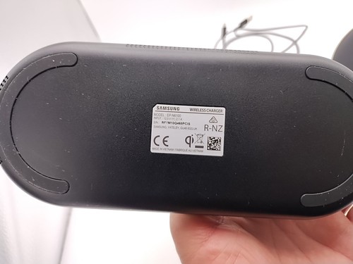 Chargeur sans fil Samsung Duo - Noir (EP-N6100TBEGUS) - Photo 3 sur 5