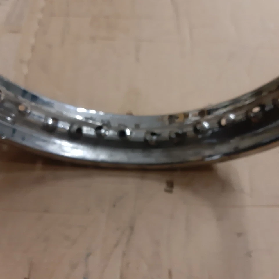 MOTO GUZZI NEVADA 750 ANELLO CERCHIO POSTERIORE CROMO DA RIFARE Foto 4 de 4