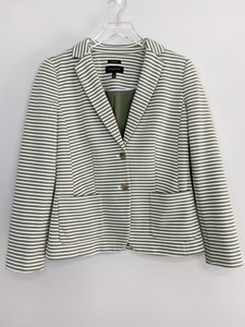green knit blazer