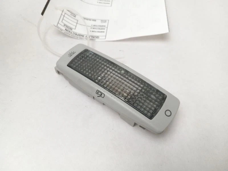 LÁMPARA LUZ MAPA DOMO TRASERO INTERIOR PARA VOLKSWAGEN BEETLE GL 1998-2010 Foto 2 de 4