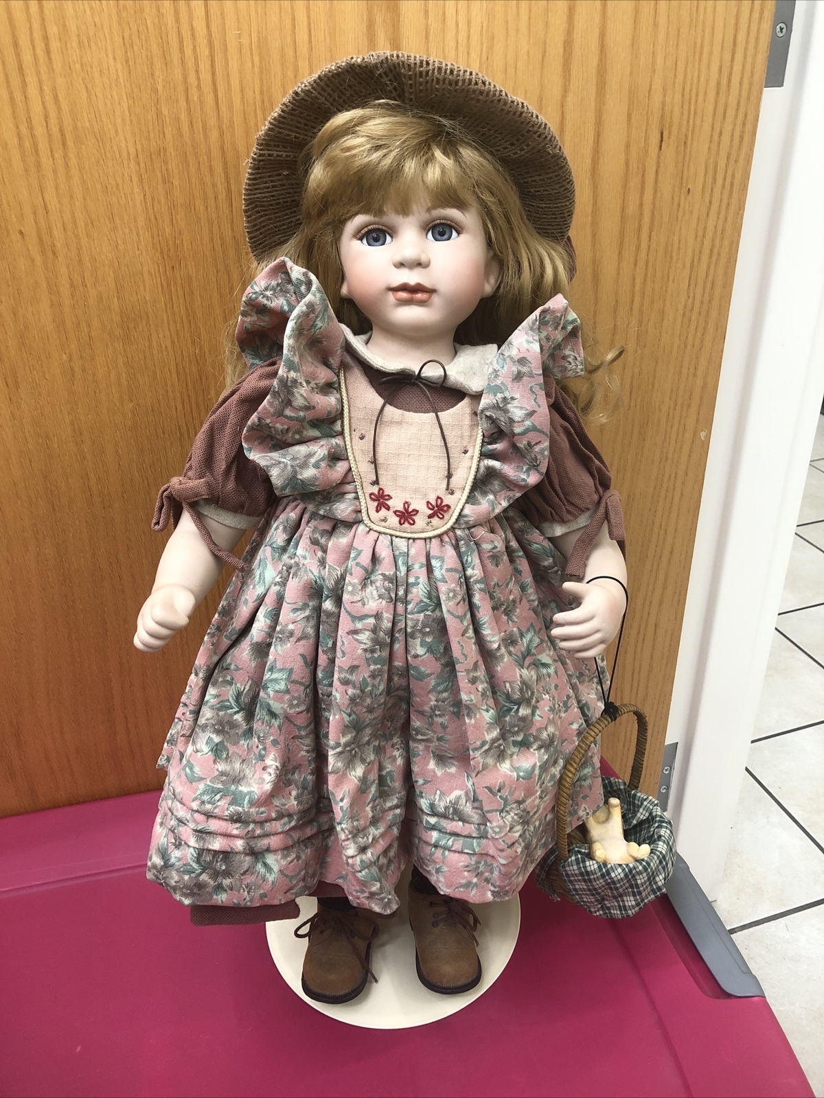 DELTON COLLECTIBLE PORCELAIN DOLL 24" NO TAG 6 OF 3000 PREOWNED eBay
