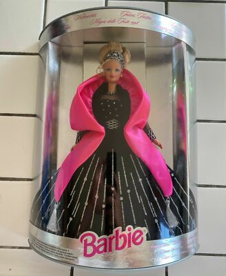 MATTEL - Barbie 人形　Limited Edition Xmas Amazon.com: Mattel-Barbie 'A Perfect Christmas' Barbie Doll