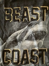 UNISEX BOYS T-SHIRT SIZE SMALL OR 6-7 SHARK SHIRT OLD NAVY 4-CHARITY