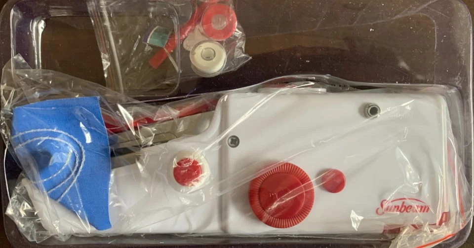 Nueva máquina de coser portátil inalámbrica Sunbeam sb022 Foto 3 de 3