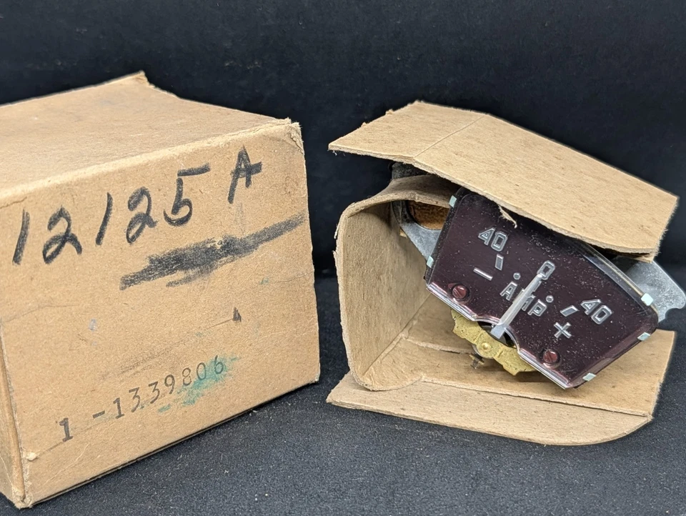 NUEVO DE LOTE 1950 CHRYSLER 6 CILINDROS ROYAL WINDSOR AMPERÍMETRO CARGA BATERÍA TABLERO CALIBRE 1339806 Foto 2 de 4