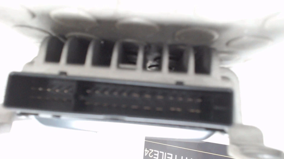 Radio Verstärker ( Bose ) Alfa Romeo GT 1.9 JTD M-jet 937 606993570 12 Monate - Bild 3 von 4