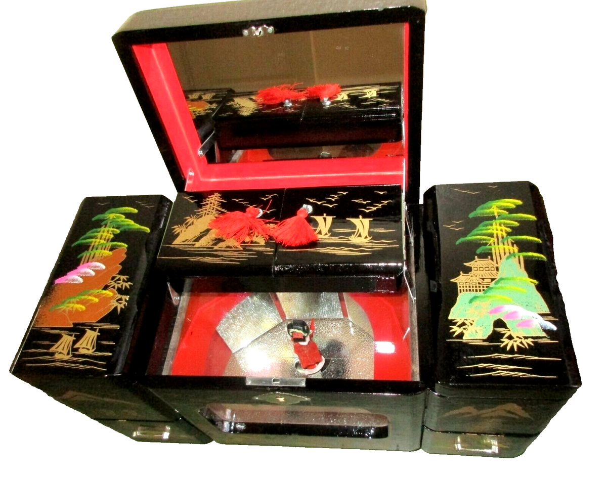 洋楽 QUEEN GEISHA BOYS 1976 JAPAN TOUR BOX 洋楽 QUEEN GEISHA BOYS 1976 JAPAN TOUR BOX QUEEN GEISHA BOYS