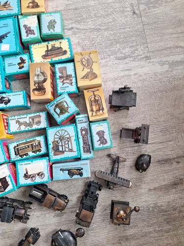 Lot Of 57 Vtg. Die-Cast Miniature Pencil Sharpener/Antique Finished Hong Kong - Picture 4 of 10