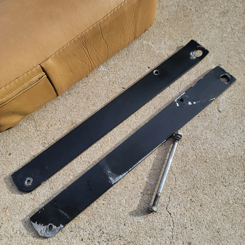 Reposabrazos original Volvo 240 bronceado con cubierta nueva del mercado de accesorios 242 244 245 75-93 beige Foto 3 de 4