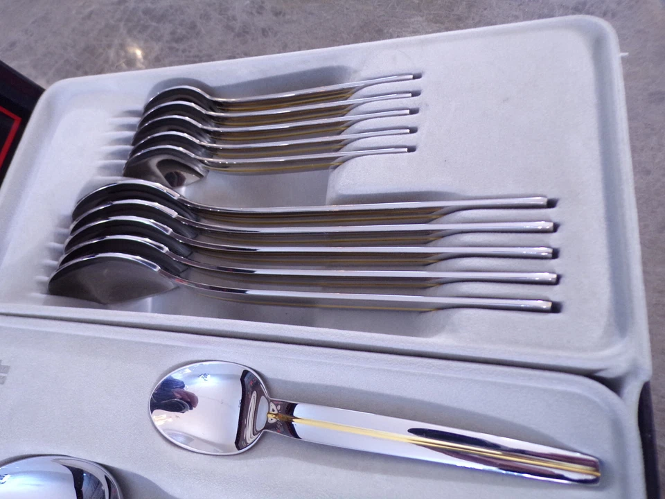 WMF Maxim´s de Paris (Rue Royal) Gold Tafelbesteck 6 Personen 30 Teile TOP !! - Bild 3 von 4