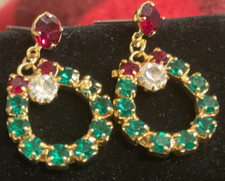 Prong Set White Red Green Rhinestones Christmas Wreath Bow Pierced Earrings