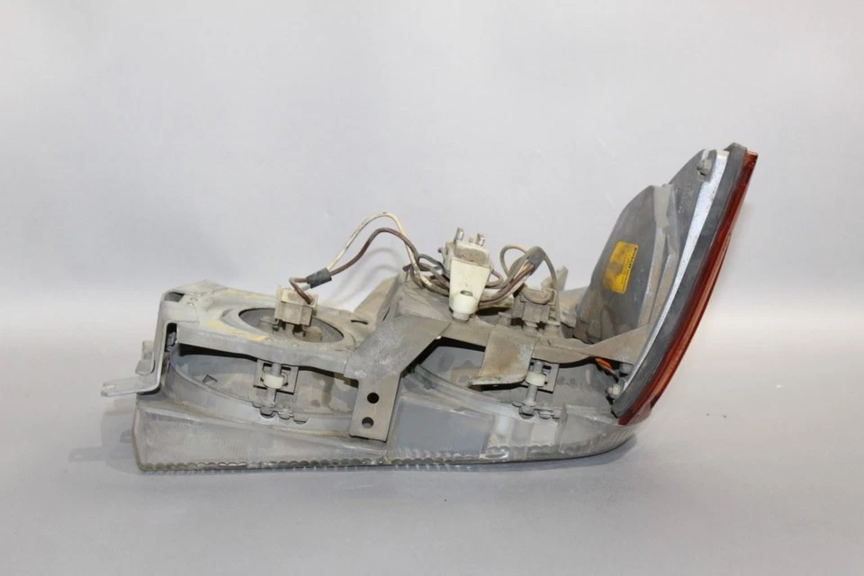 Faro conductor izquierdo tipo 107 compatible con Mercedes 380Se 1972-1980 OEM #40348 Foto 3 de 4