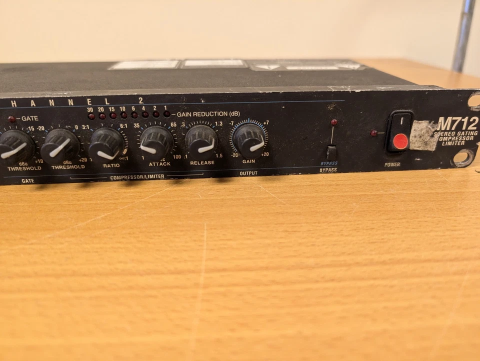 JBL STEREO GATING COMPRESSOR LIMITER M712 - Image 3 of 4
