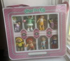 1984 Cabbage Patch Brag Bag and Strap + 10 PVC Figures Lot! VINTAGE RARE!