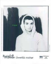 Press Photo: SINEAD O'CONNOR 8x10 B&W 1994