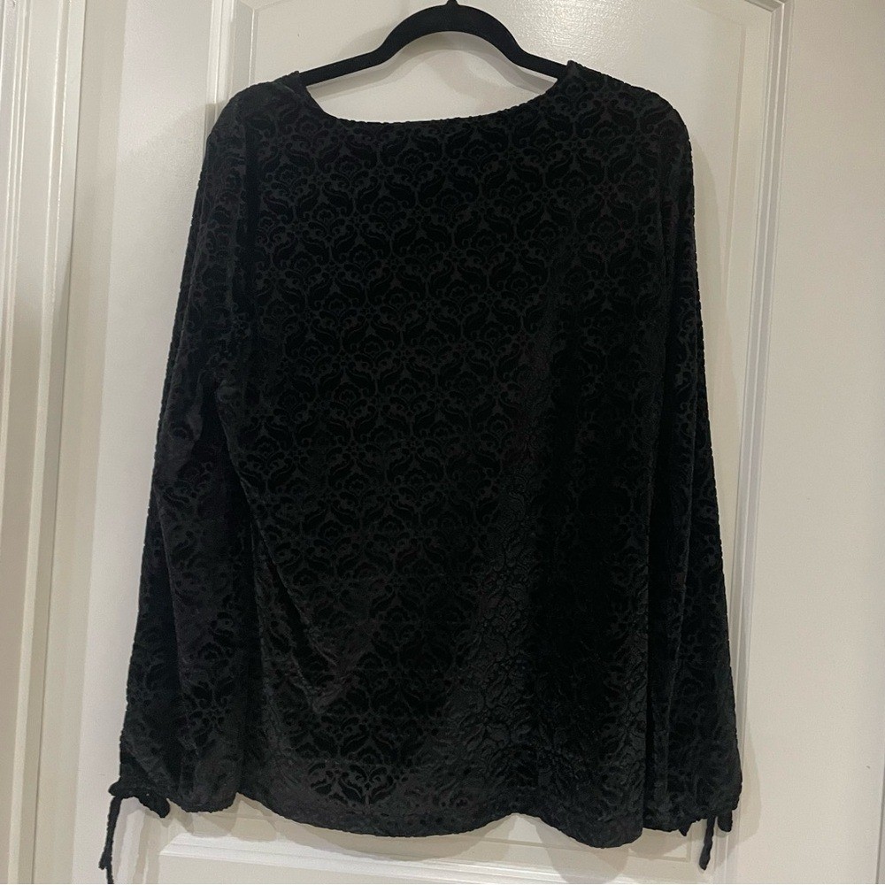 Talbots Elegant velour Black Patterned Blouse lad… - image 4