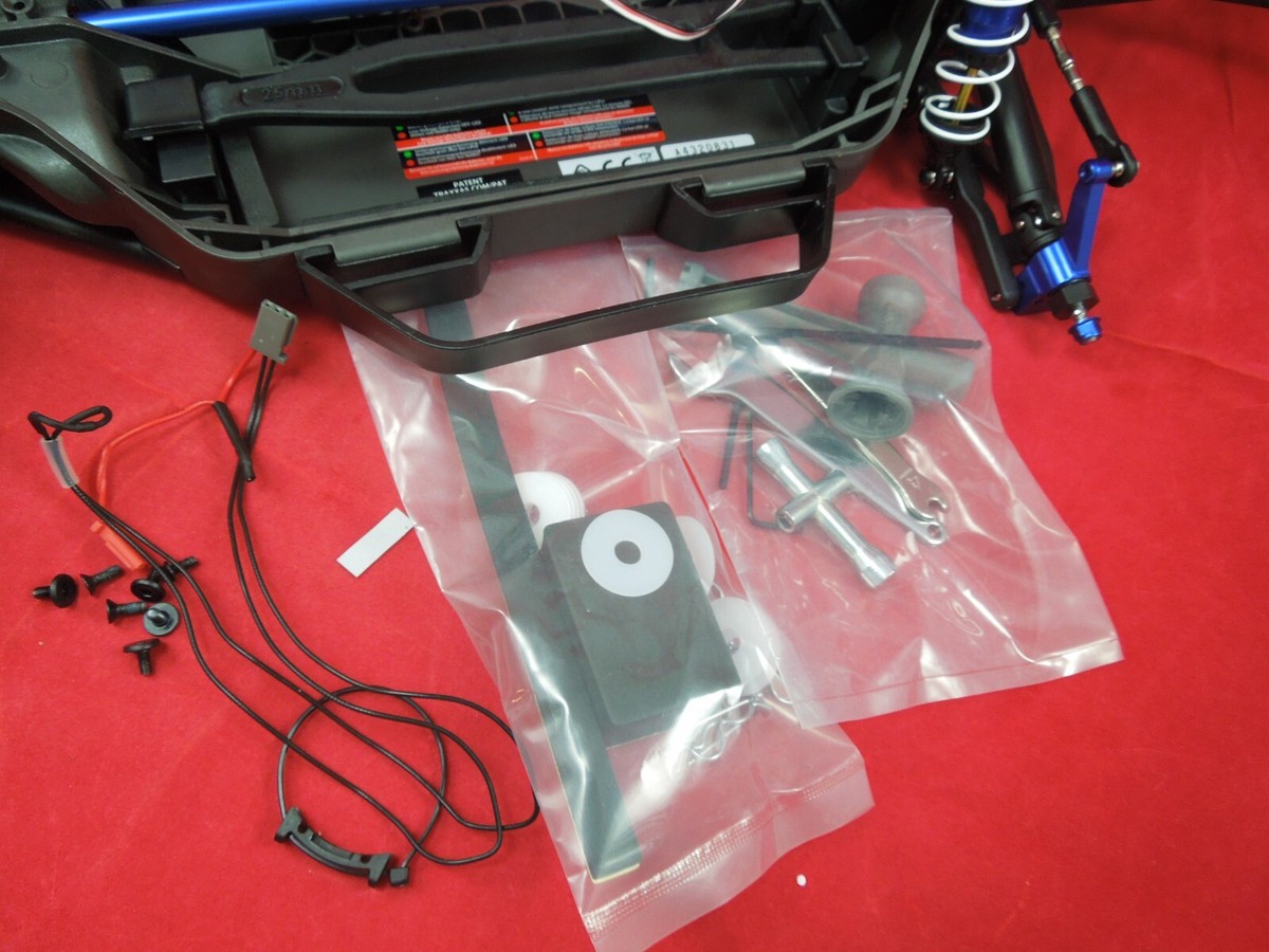 Scatola Cambio Anteriore In Alluminio Rosso GPM &ndash; Per Traxxas XO-1, Set 2 Pezzi, Scala 1:10