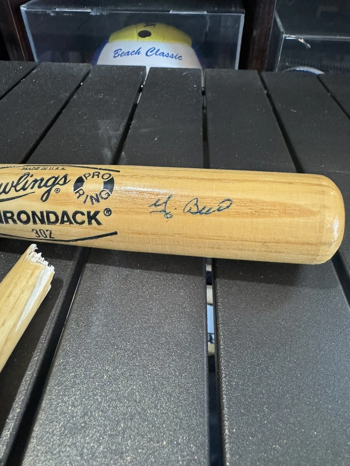 Yogi Berra Signed Mini Baseball Bat *Broken* - Image 3 of 4