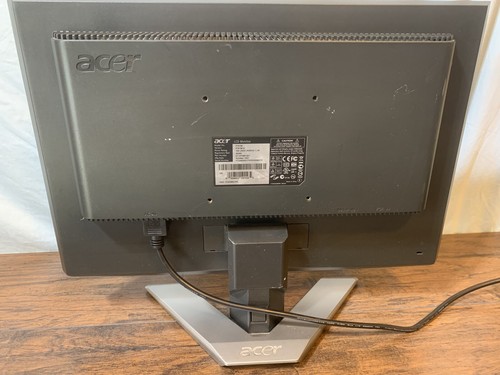 Acer P191w LCD 19" Flat Widescreen Computer Monitor - Picture 3 of 7