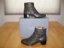 New in Box Vionic Kamryn Black Pewter Snakeskin Leather Ankle Boots Women's 7